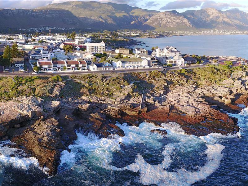 BFS10506_2050_desiretravel_southafrica_Hermanus